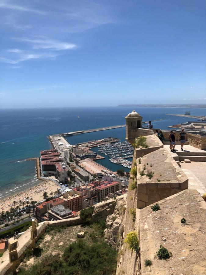 Calle San Carlos 132 Alicante Kültér fotó